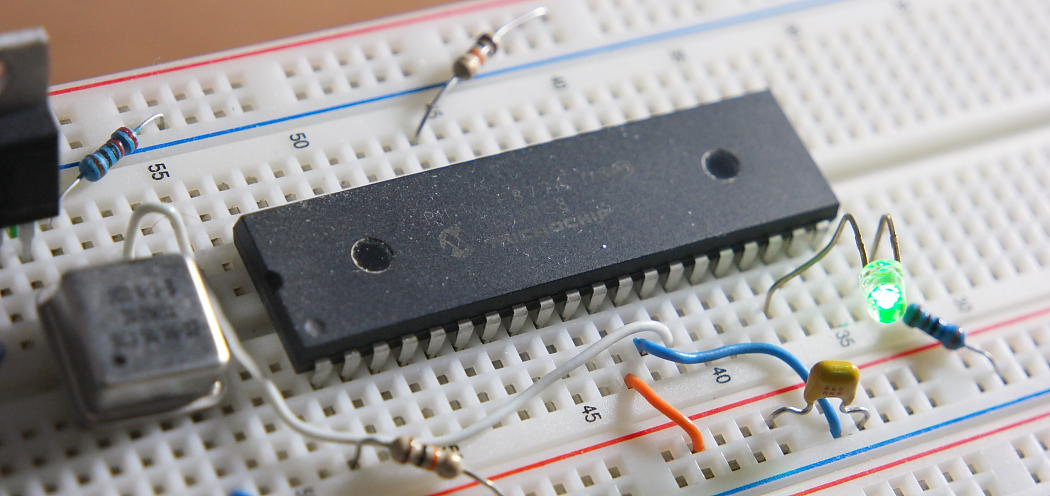 Fading LED with PIC microcontroller Featured Image