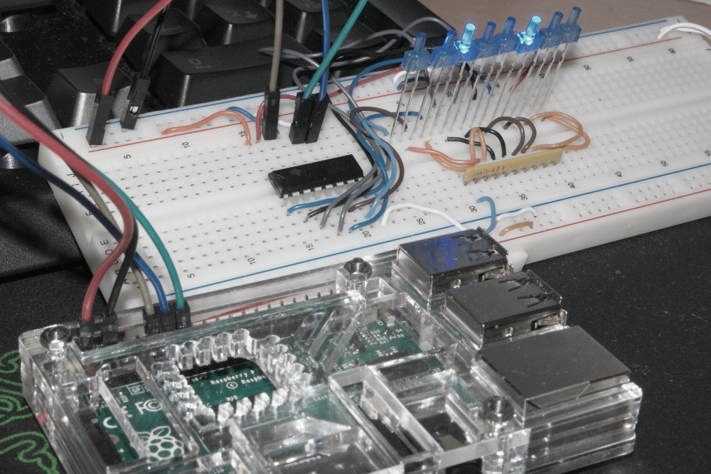Raspberry-Pi-and-74HC595-Shift-Register-Featured-Image