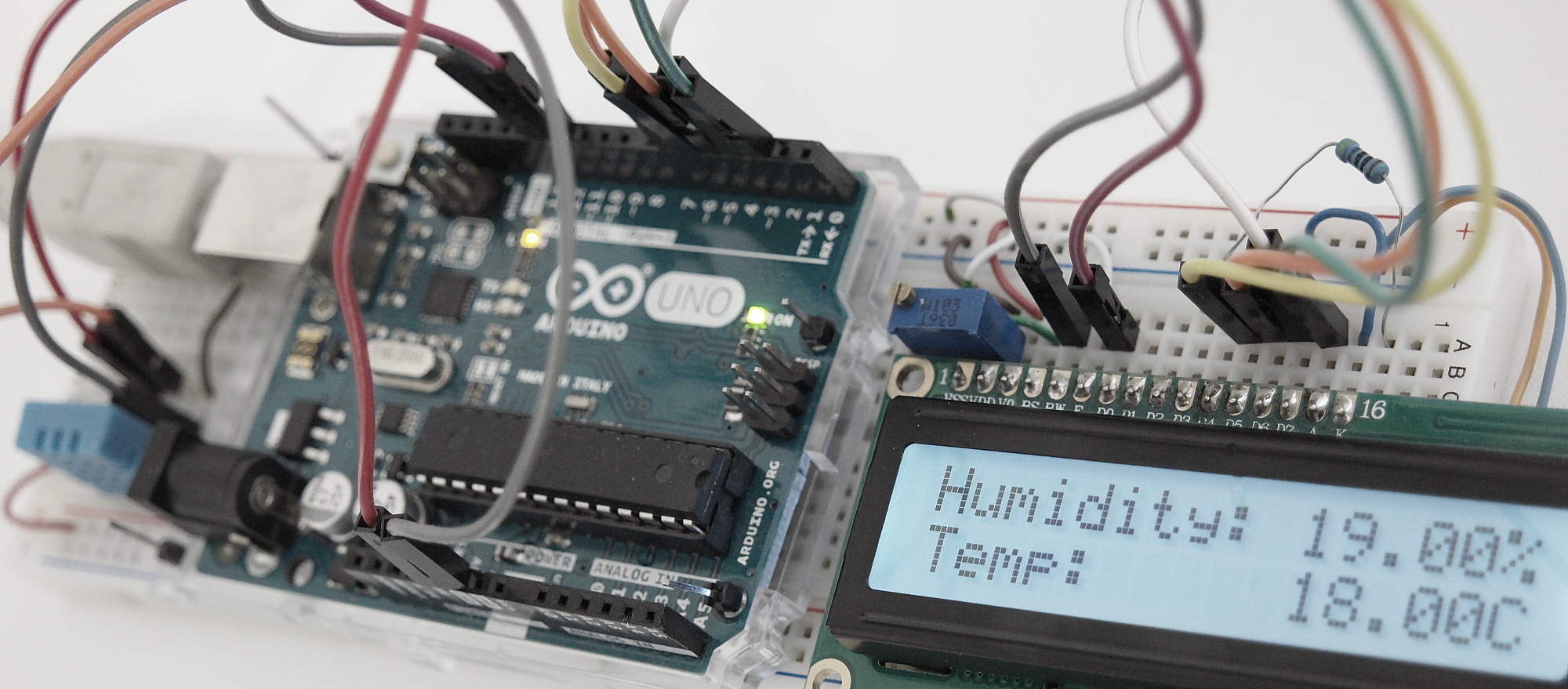 DHT11 Humidity and Temperature Sensor on Arduino with LCD